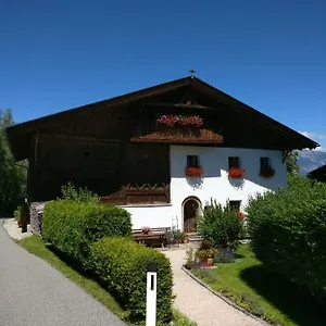 Haus Falkner , Mutters Österreich